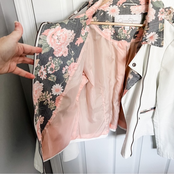 Jessica Simpson Vegan Leather Jacket - Size XL - White with Pink & Gray Floral - Picture 3 of 7